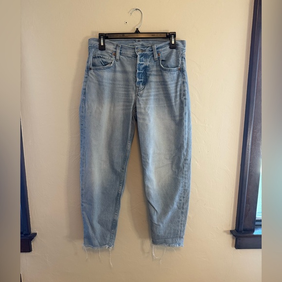 Old Navy Light Wash High Rise Slouch Taper Jeans | Size 4 - Picture 1 of 5